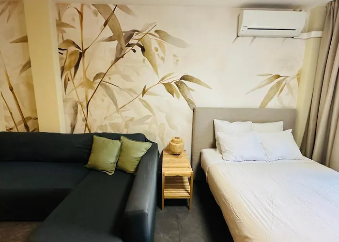 Golden Mile Apartment
