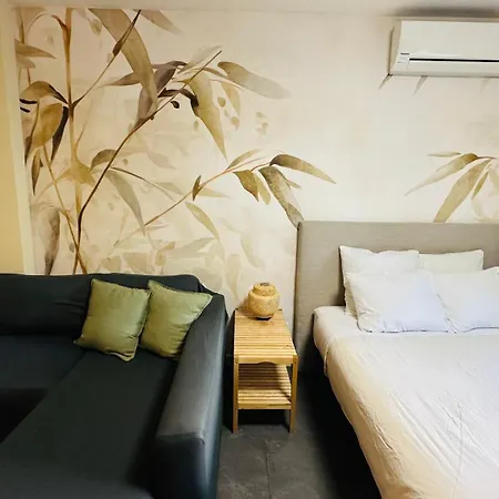 Golden Mile Apartment